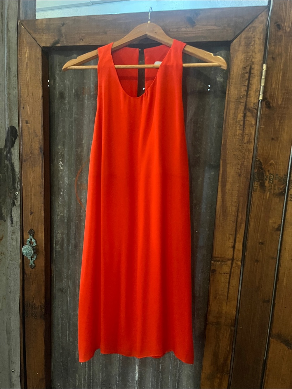 Scoop-Neck Red Sleeveless Shift Dress